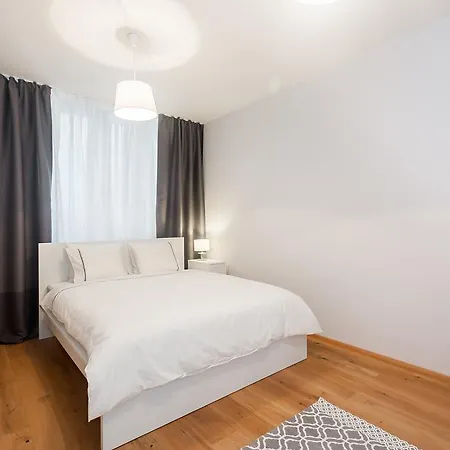 Luxury In The Heart Of 아파트